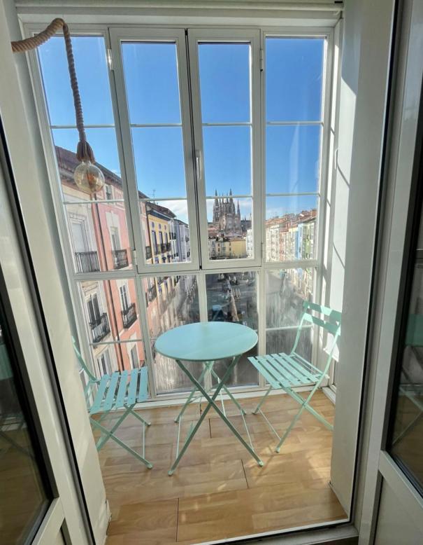 Atuaire Home Preciosa Vivienda Vistas A La Catedral Parking Incluido Burgos Bagian luar foto