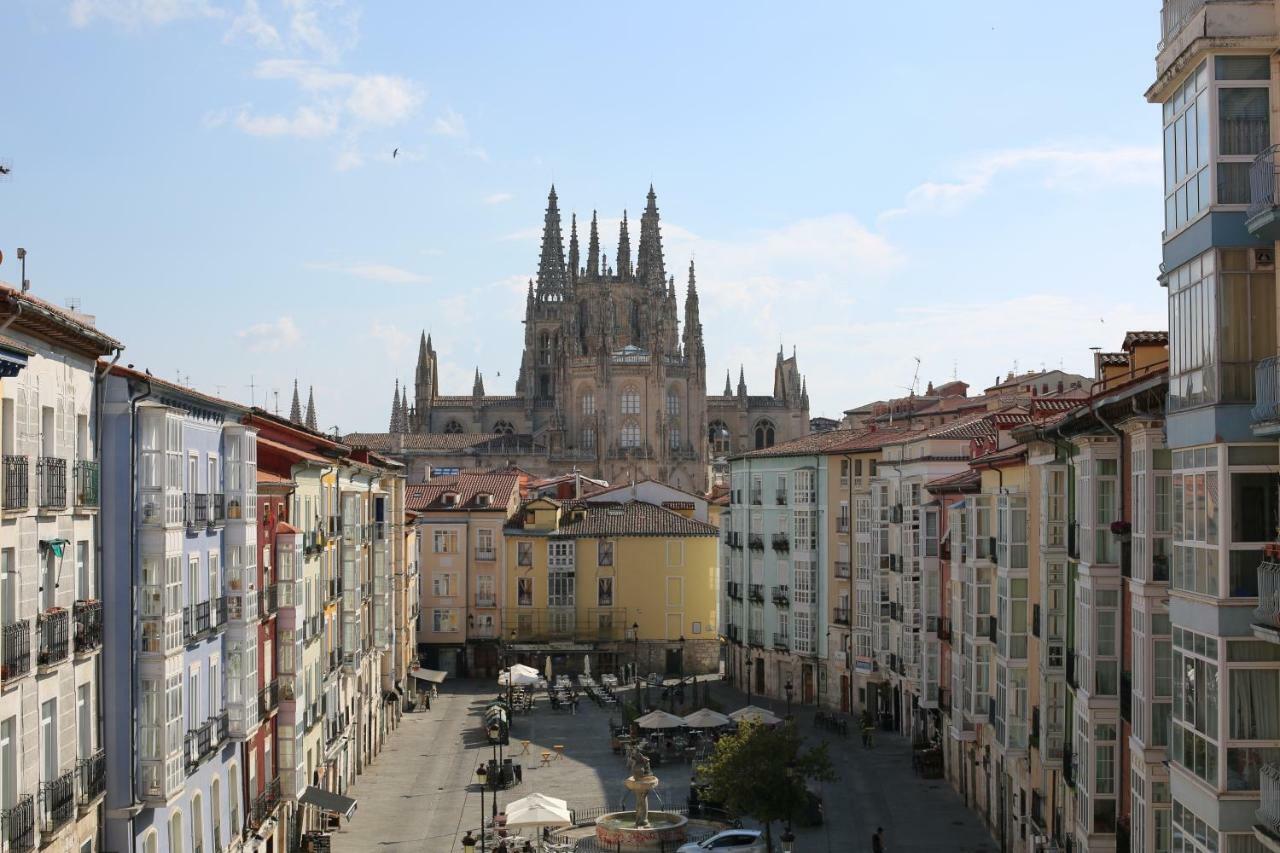 Atuaire Home Preciosa Vivienda Vistas A La Catedral Parking Incluido Burgos Bagian luar foto